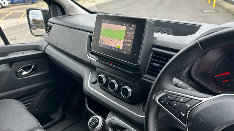 Renault Trafic Lwb Diesel LL30 Blue dCi 150 Extra Sport [Safety] Crew Van